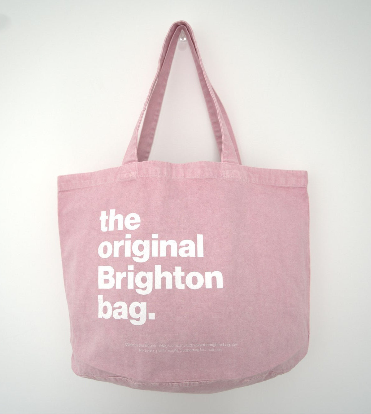 Rock pink Brighton bag - lifestyle
